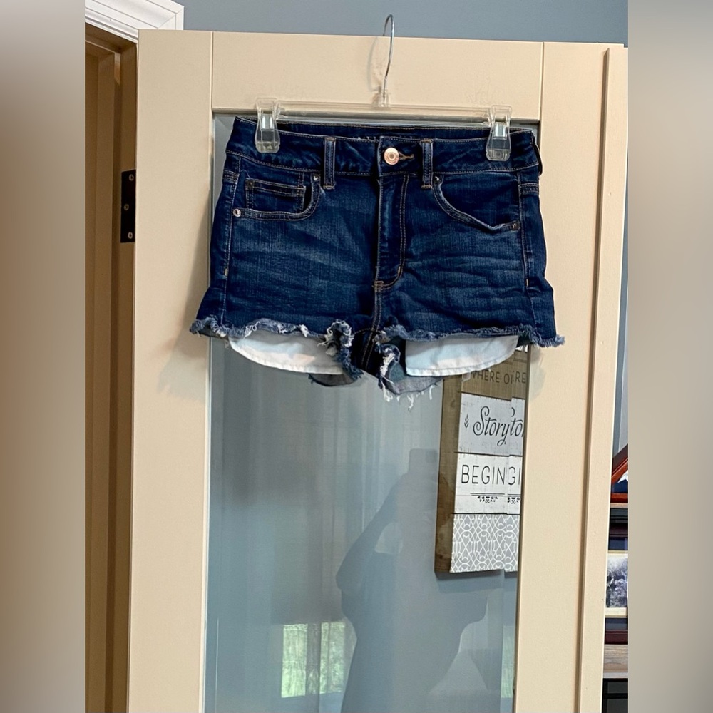 💙American Eagle Hi-Rise Cut-off Jean Shorts
